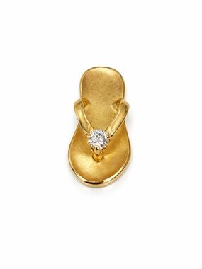 Na Hoku 14K Gold Hawaiian Slipper Pendant Charm – Round Brilliant Diamond
